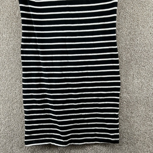Old Navy Medium Striped Black and White Dress - Picture 3 of 6
